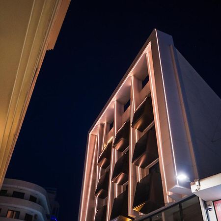 Raam Luxury Suites Larnaca Exteriör bild