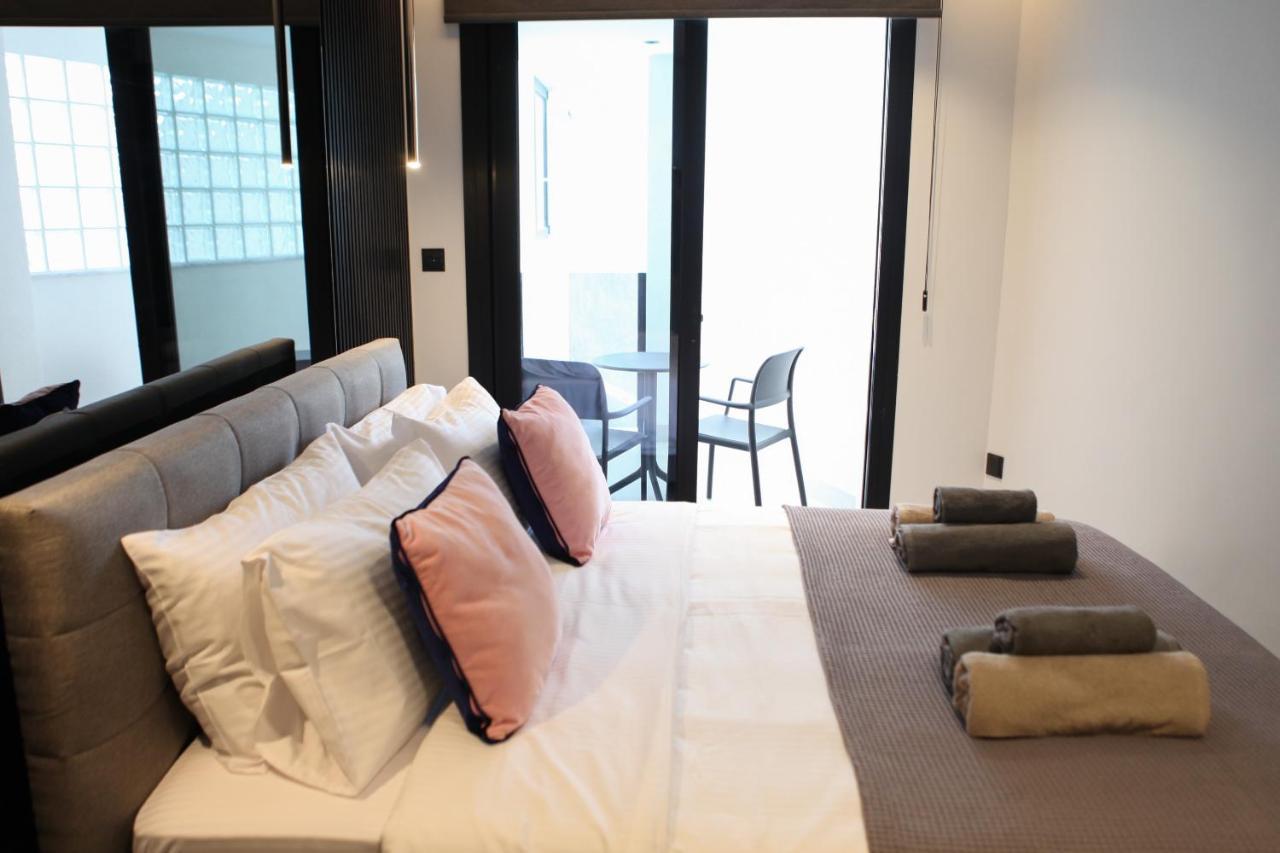 Raam Luxury Suites Larnaca Exteriör bild