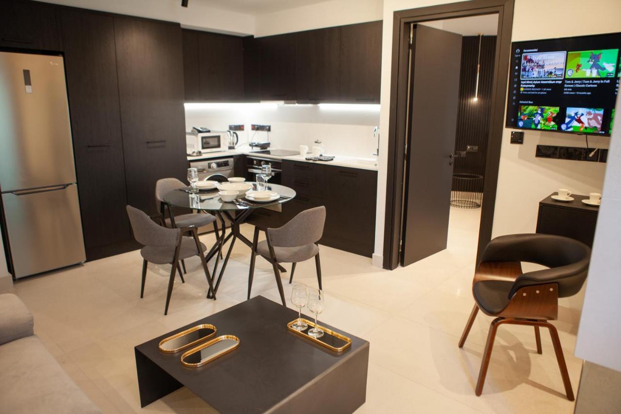Raam Luxury Suites Larnaca Exteriör bild