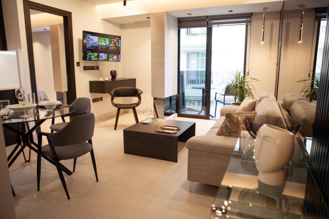 Raam Luxury Suites Larnaca Exteriör bild