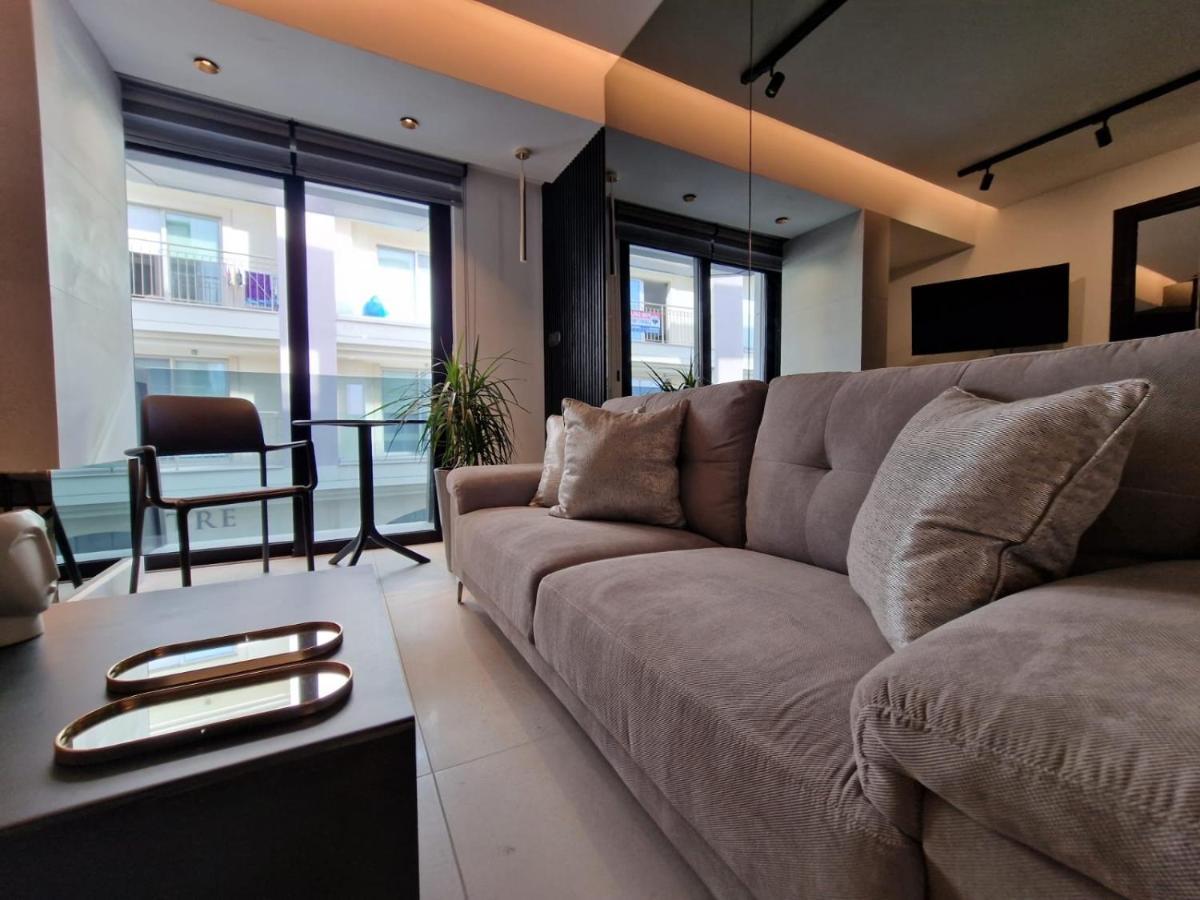 Raam Luxury Suites Larnaca Exteriör bild
